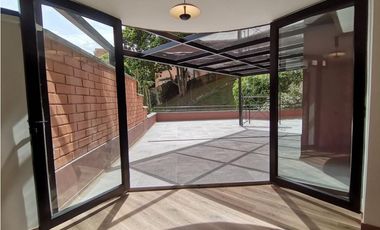 Apartamento remodelado en el poblado al lado del club country[LDC