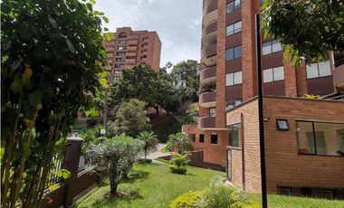 Apartamento remodelado en el poblado al lado del club country[LDC