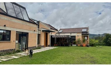 Casa campestre para la venta en parcelación via San Antonio la ceja LD