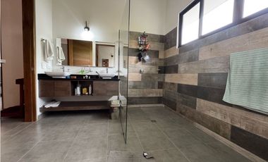 Casa campestre para la venta via San Antonio la ceja LDC