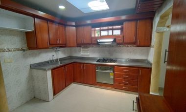 VENTA DE CASA DE UN PISO EN SANTA CATALINA