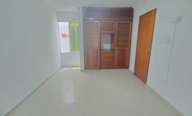 VENTA DE CASA DE UN PISO EN SANTA CATALINA