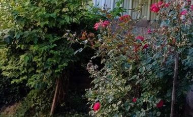 Terreno con casa, totalmente plano, idel desarrollo