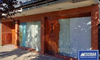 Terreno con casa, totalmente plano, idel desarrollo