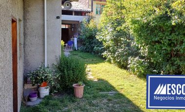 Terreno con casa, totalmente plano, idel desarrollo