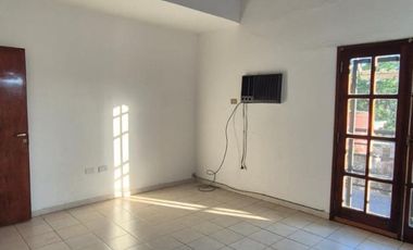PRECIOSA  CASA EN ALQUILER