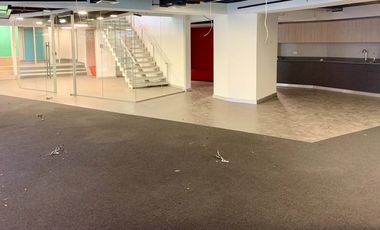 Local comercial en arriendo en LAS CONDES