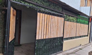 Casa en Venta en AV. Clotario Blest, Galo Gonzáles, Población La Victoria, P.A.C