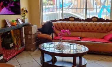 Casa en Venta en Manuela Errazuriz con Departamental