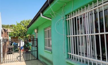 Casa en Venta en Manuela Errazuriz con Departamental