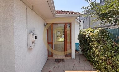 CASA COMERCIAL EN ARRIENDO EN VITACURA
