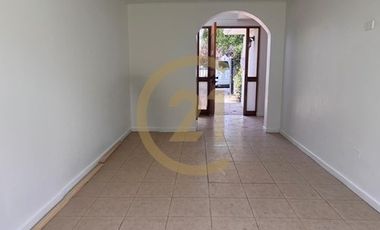 CASA COMERCIAL EN ARRIENDO EN VITACURA