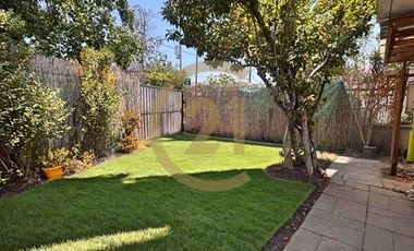CASA COMERCIAL EN ARRIENDO EN VITACURA