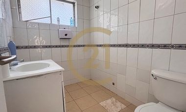 CASA COMERCIAL EN ARRIENDO EN VITACURA