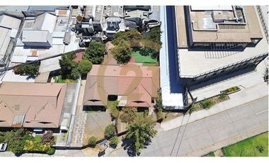 CASA COMERCIAL EN ARRIENDO EN VITACURA