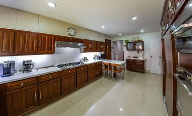 Impecable, 1 nivel, jardín 600m2