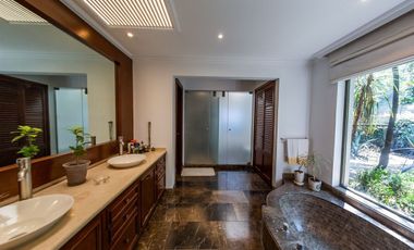 Impecable, 1 nivel, jardín 600m2