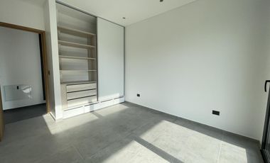 Casa a estrenar en venta en Altos de Campo Grande