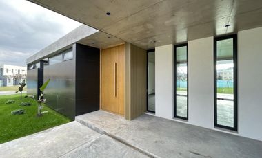 Casa a estrenar en venta en Altos de Campo Grande