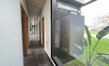 Casa a estrenar en venta en Altos de Campo Grande