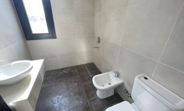 Casa a estrenar en venta en Altos de Campo Grande