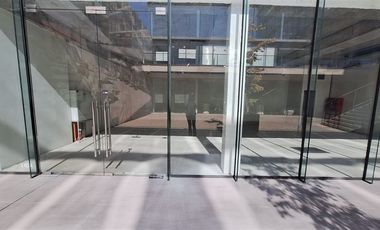 Local Comercial en Arriendo en Robles / Av. La Dehesa