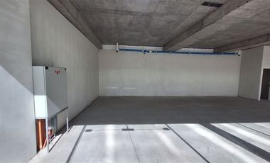 Local Comercial en Arriendo en Robles / Av. La Dehesa
