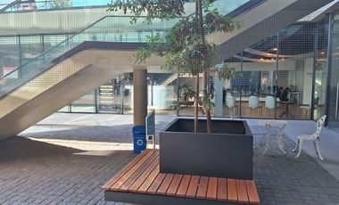 Local Comercial en Arriendo en Robles / Av. La Dehesa