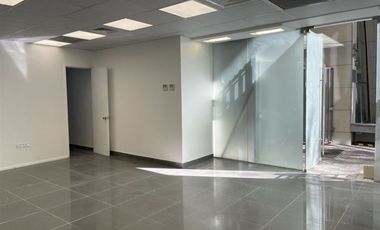 Local Comercial en Arriendo en Cerca De Parque Bustamenete