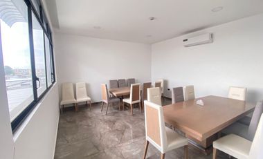 Edificio Comercial en Suroeste de Guayaquil  AdrM
