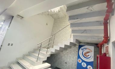 Edificio Comercial en Suroeste de Guayaquil  AdrM