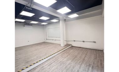ARRIENDO Local Comercial de 357,70 m2, Metro Tobalaba, Las Condes