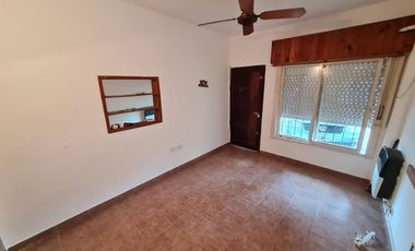 Casa en venta, Los polvorines. Excelente ubicacion, oportunidad. Retasada.
