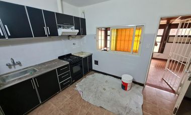 Casa en venta, Los polvorines. Excelente ubicacion, oportunidad. Retasada.