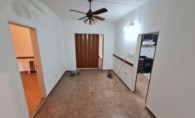 Casa en venta, Los polvorines. Excelente ubicacion, oportunidad. Retasada.