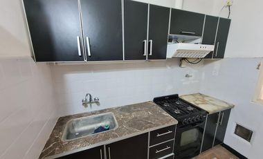 Casa en venta, Los polvorines. Excelente ubicacion, oportunidad. Retasada.