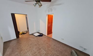 Casa en venta, Los polvorines. Excelente ubicacion, oportunidad. Retasada.