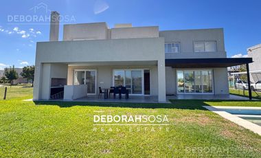 Casa en Venta 7 ambientes al Agua - Puertos Barrio Muelles