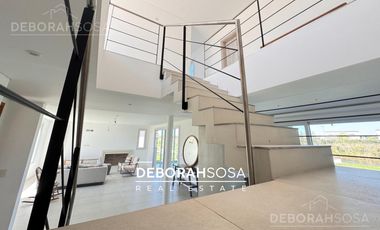 Casa en Venta 7 ambientes al Agua - Puertos Barrio Muelles