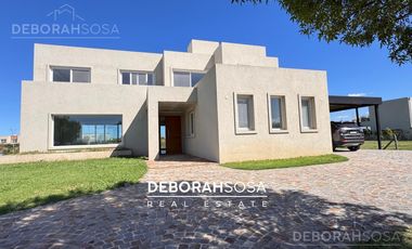 Casa en Venta 7 ambientes al Agua - Puertos Barrio Muelles