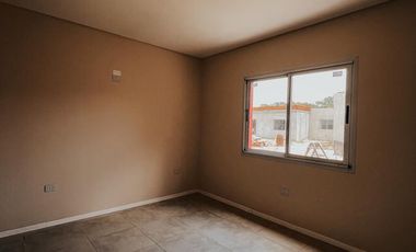 Casa a estrenar en Capilla Del Señor
