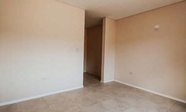 Casa a estrenar en Capilla Del Señor