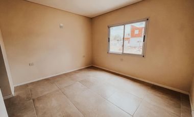 Casa a estrenar en Capilla Del Señor