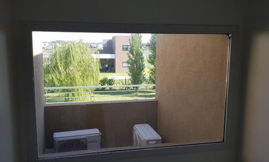 Casa en venta - 4 Dormitorios  4 Baños 2 Cocheras - 860Mts2 - Escobar