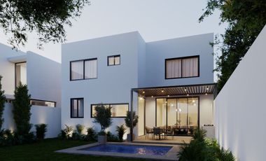 Venta Casa en Zona Country norte de Mérida en Privada con amenidades