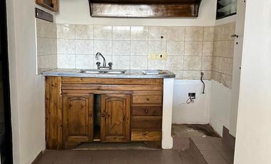 Alquiler Departamento 2 Amb.  en Moron  Buen Estado