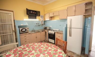 PH en 1er piso por escalera ideal para 2 familias, Cómodos ambientes con patio y terraza