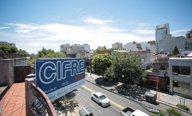 PH en 1er piso por escalera ideal para 2 familias, Cómodos ambientes con patio y terraza