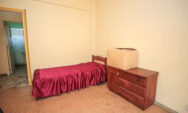 PH en 1er piso por escalera ideal para 2 familias, Cómodos ambientes con patio y terraza
