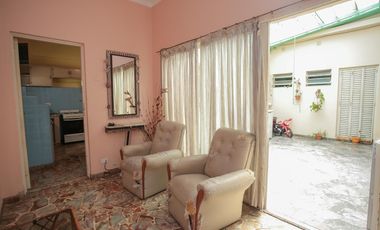 PH en 1er piso por escalera ideal para 2 familias, Cómodos ambientes con patio y terraza